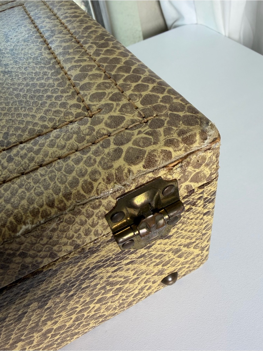 Vintage Toiletries Shortrip Case Snakeskin 🐍 - Picture 7 of 13